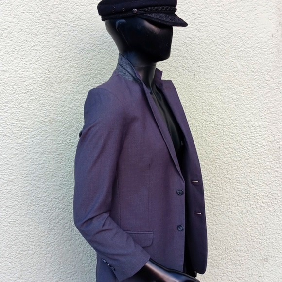 Calvin Klein Young Men's Wool Blend (2) Button Blazer (Dominican Republic) - Picture 11 of 17